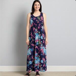 Floral Maxi Dress with pockets, racerback and scoopneck.